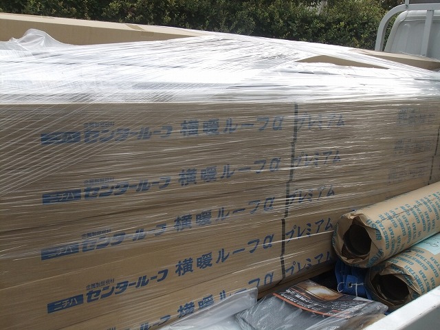 瀬戸市の屋根カバー工事にてガルバリウム設置、軽量で地震に強く高耐久な人気屋根材です